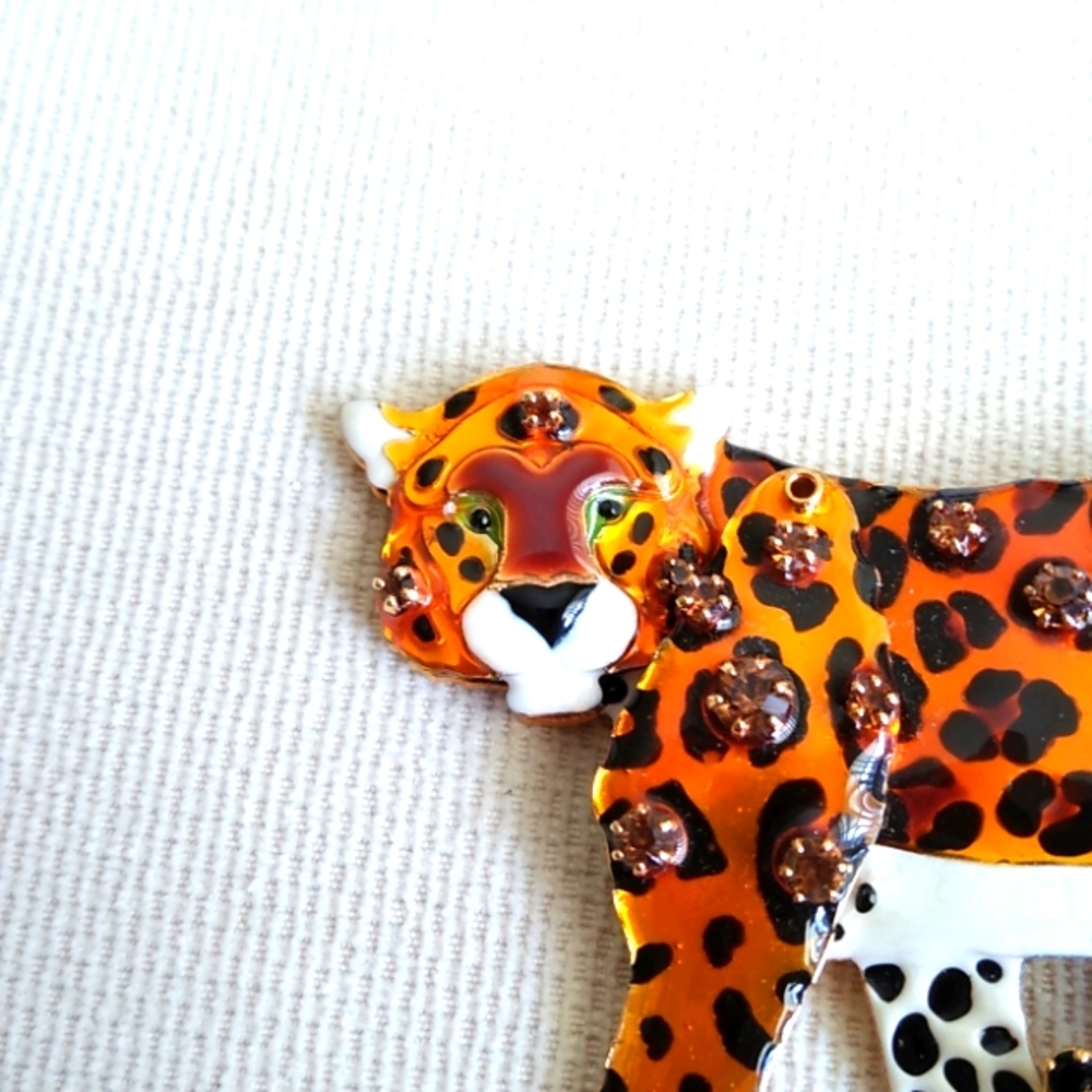 LATR2GO LEOPARD PIN/ENHANCER - Picture 2 of 15
